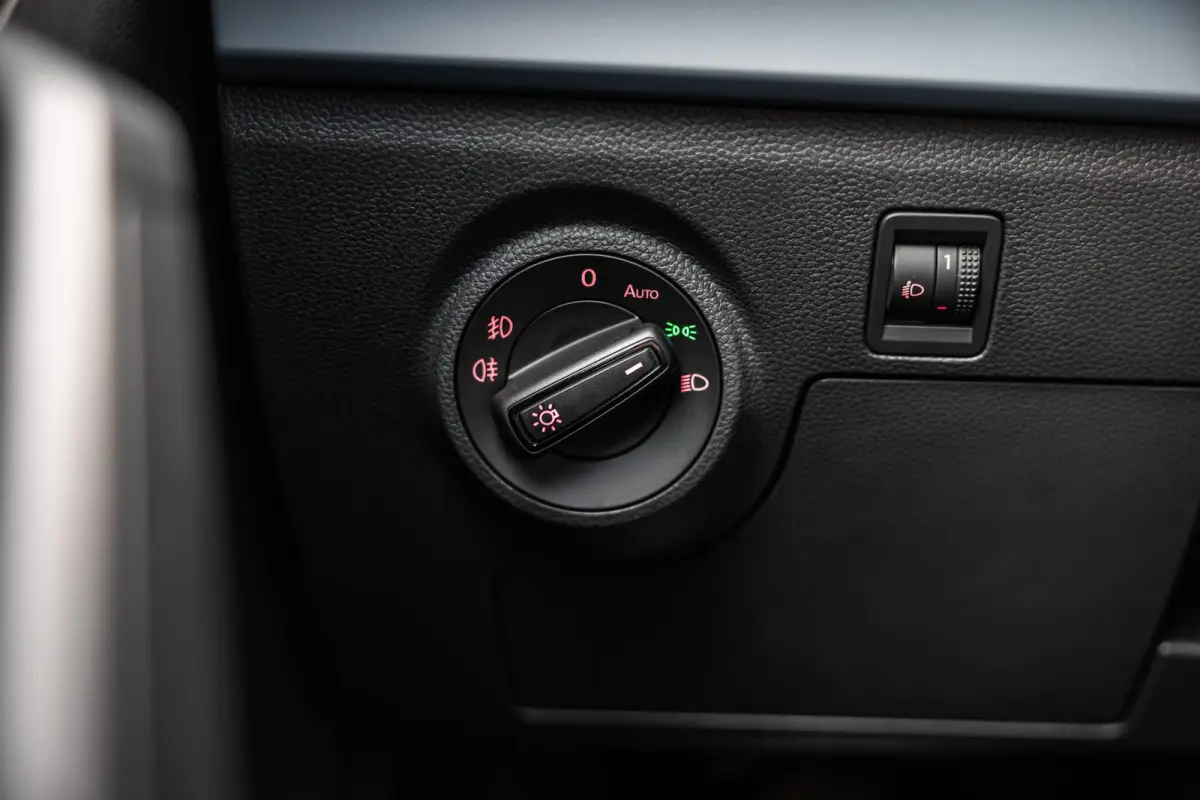 1.0 EcoTSI 95pk Style Business Connect | Achteruitrijcamera | Cruise Control