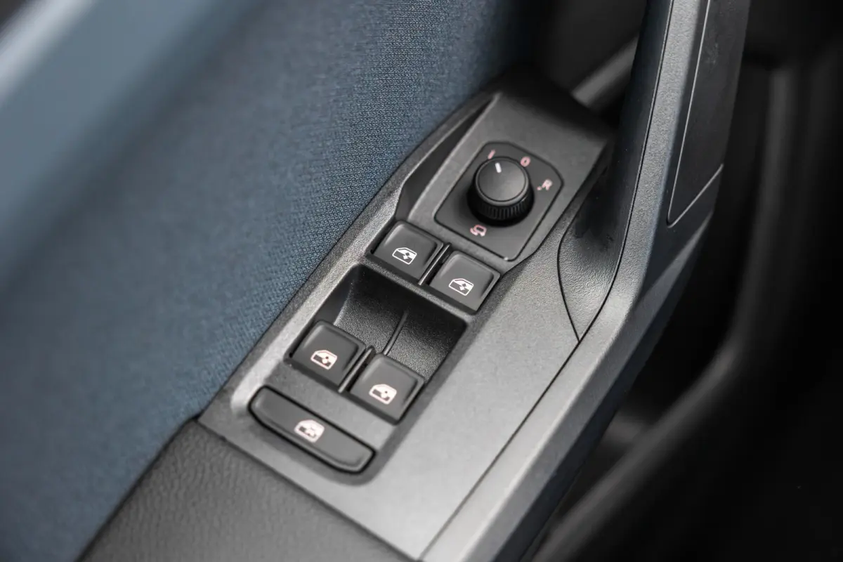 1.0 EcoTSI 95pk Style Business Connect | Achteruitrijcamera | Cruise Control