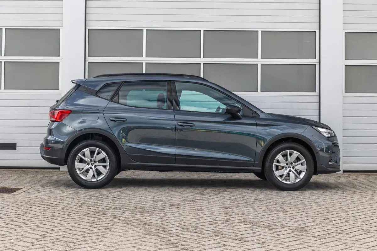 1.0 EcoTSI 95pk Style Business Connect | Achteruitrijcamera | Cruise Control