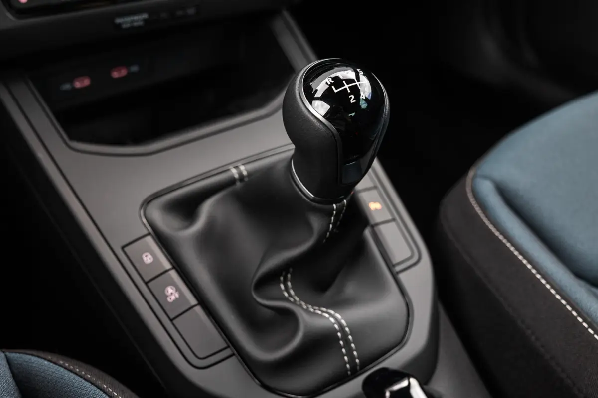 1.0 EcoTSI 95pk Style Business Connect | Achteruitrijcamera | Cruise Control
