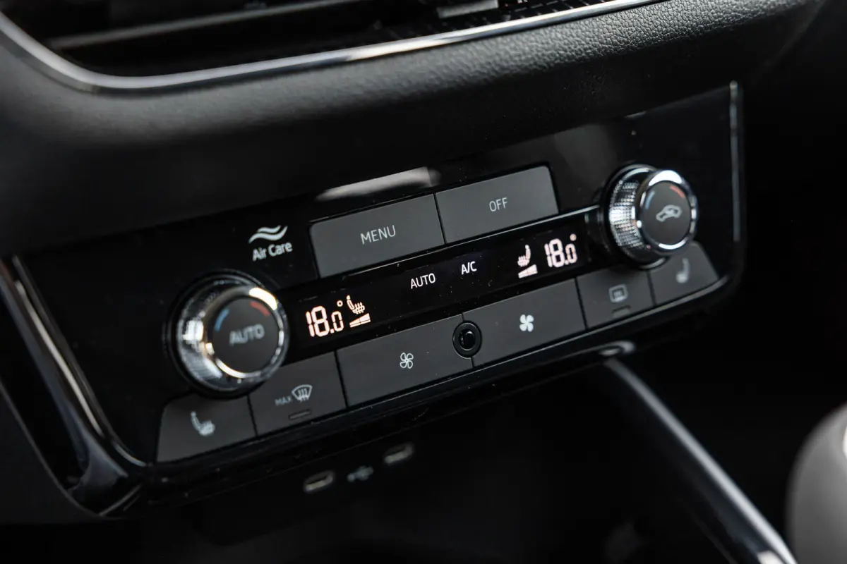 1.0 TSI 95pk Business Edition | Stoelverwarming