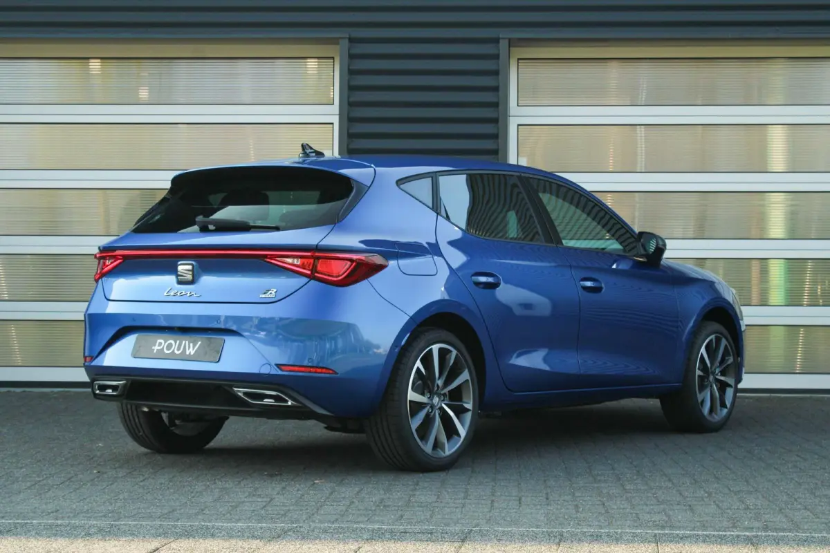 1.5 TSI e-Hybrid 204pk FR Business | Trekhaak | Matrix LED | Adaptive Cruise | 18" Velgen
