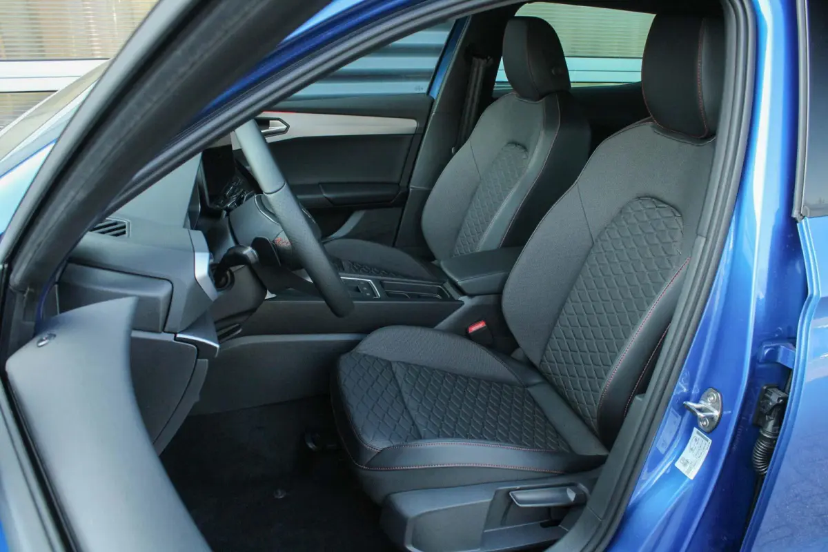 1.5 TSI e-Hybrid 204pk FR Business | Trekhaak | Matrix LED | Adaptive Cruise | 18" Velgen