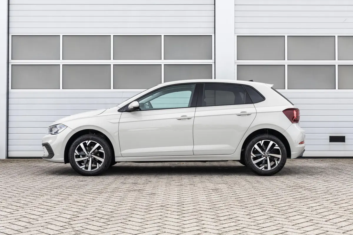 1.0 TSI 95pk Life Edition | Comfort Pakket | 16" Velgen
