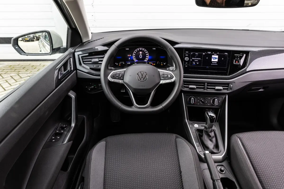 1.0 TSI 95pk Life Edition | Comfort Pakket | 16" Velgen