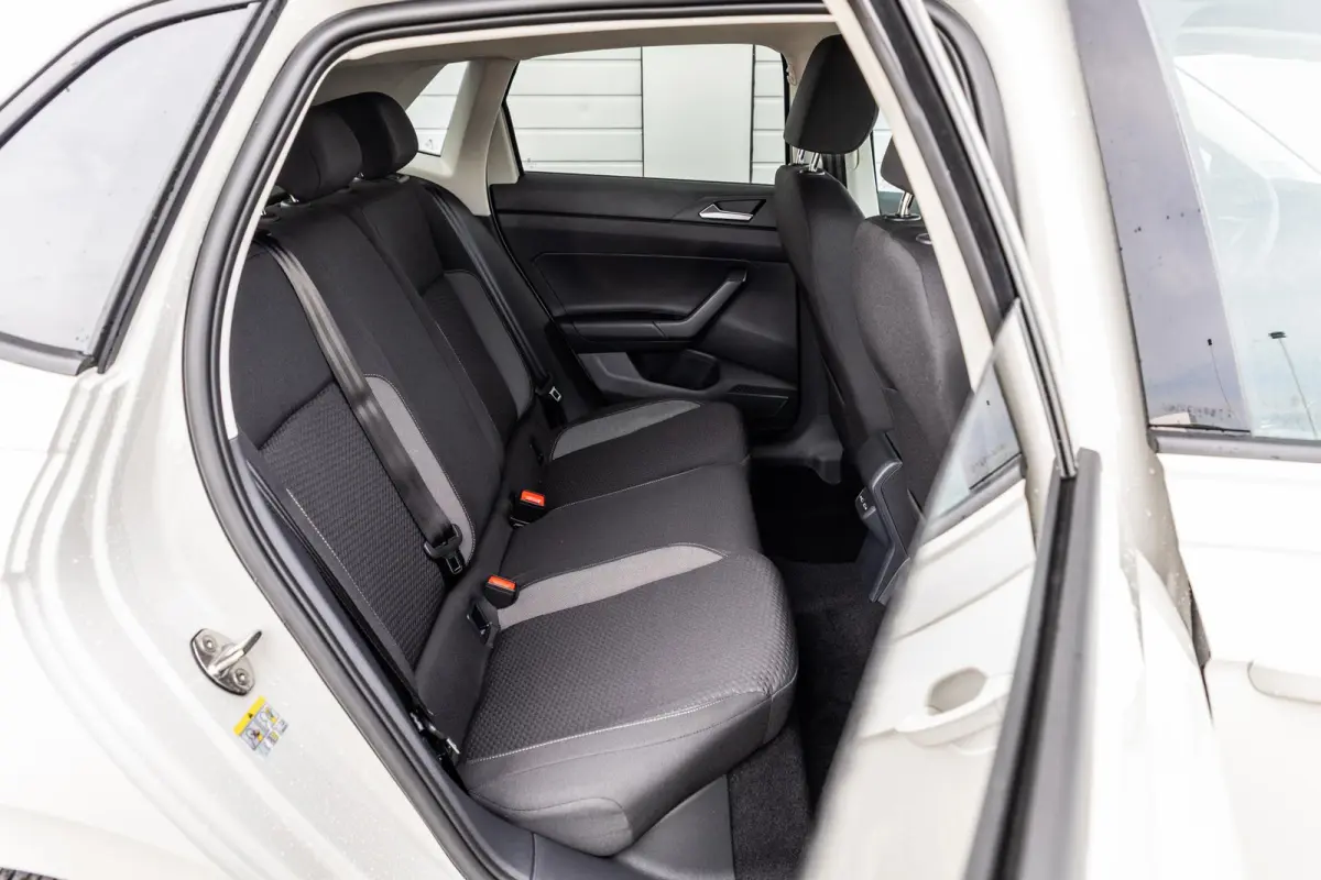 1.0 TSI 95pk Life Edition | Comfort Pakket | 16" Velgen