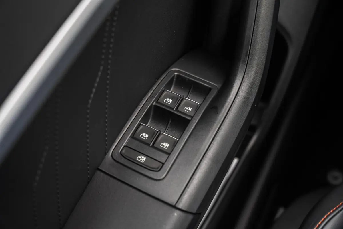 1.5 TSI 150pk DSG FR Business Intense | Stoel /-Stuurwiel Verwarming