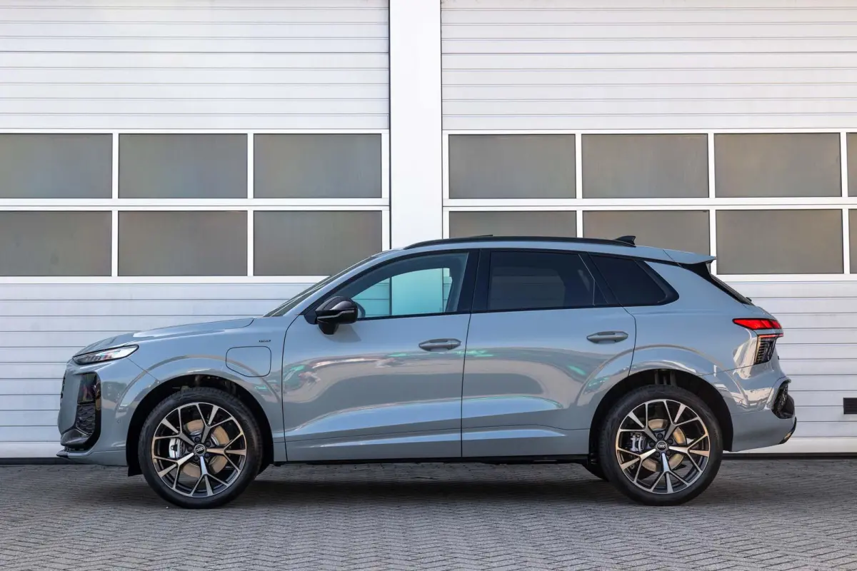 1.5 e-hybrid 272pk S Edition | Panoramadak | 20" Velgen