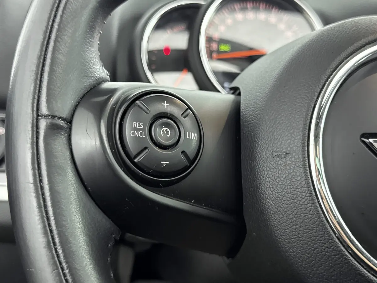 Mini Cooper ALL4 Chilli LM velgen|