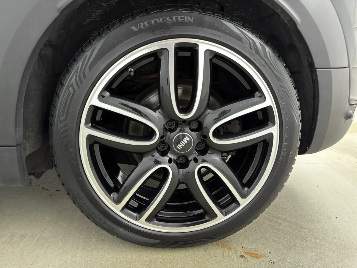 Mini Cooper ALL4 Chilli LM velgen|