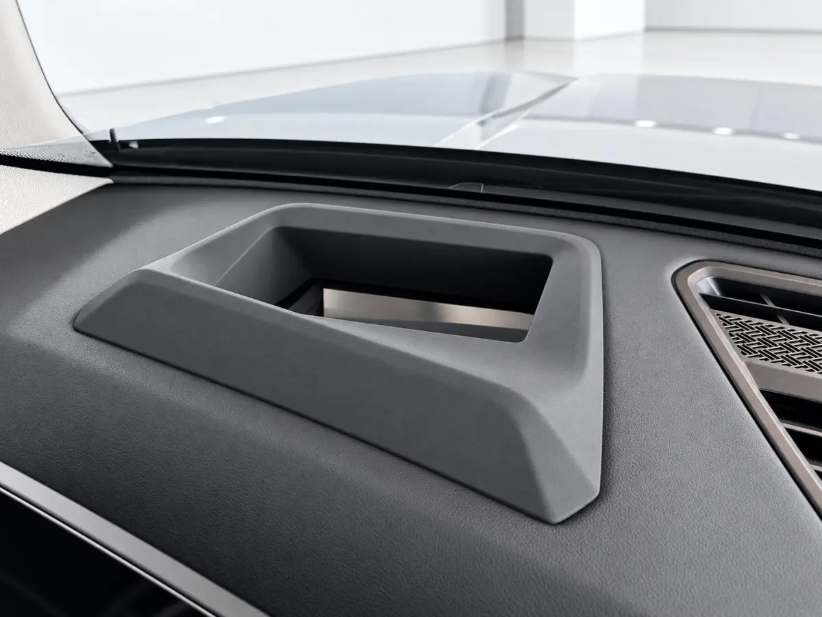 xDrive30 67 kWh Trekhaak Harman Kardon 360 Camera Elektrisch Verstelbare Stoelen met Geheugenfunctie LED Koplampen Stoelverwarming 20 Inch Lichtmetalen BMW Individual Velgen