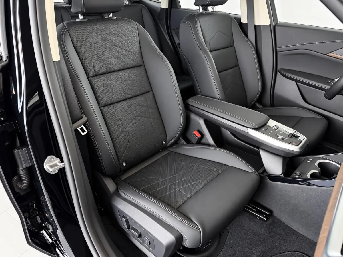 xDrive30 67 kWh Trekhaak Harman Kardon 360 Camera Elektrisch Verstelbare Stoelen met Geheugenfunctie LED Koplampen Stoelverwarming 20 Inch Lichtmetalen BMW Individual Velgen