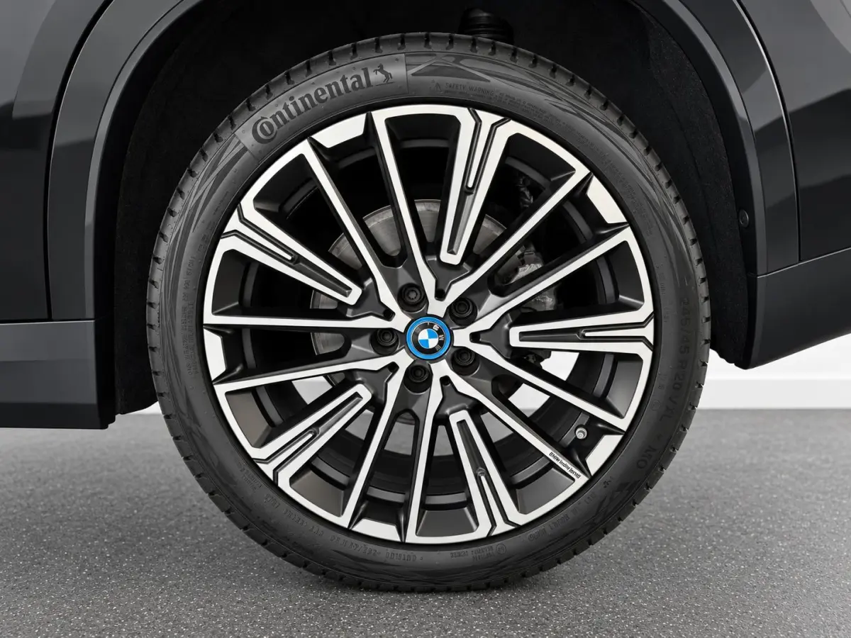 xDrive30 67 kWh Trekhaak Harman Kardon 360 Camera Elektrisch Verstelbare Stoelen met Geheugenfunctie LED Koplampen Stoelverwarming 20 Inch Lichtmetalen BMW Individual Velgen