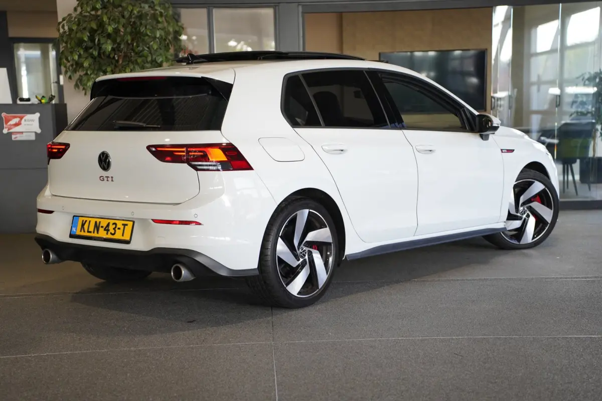 8 2.0 TSI GTI 245PK DSG Pano Led ACC Trekhaak
