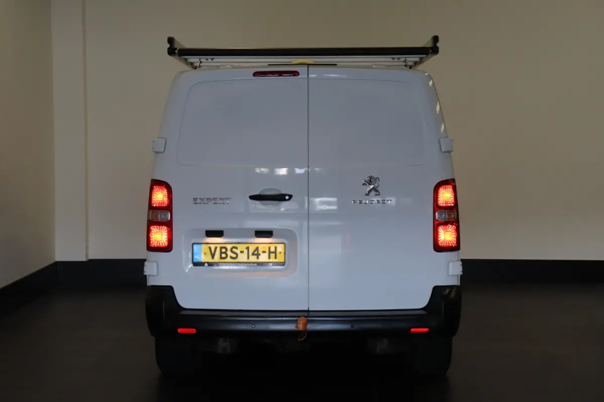 2.0 BlueHDI 122 PK L3 EURO 6 - Airco - Navi - Cruise - €12.499,- Excl.