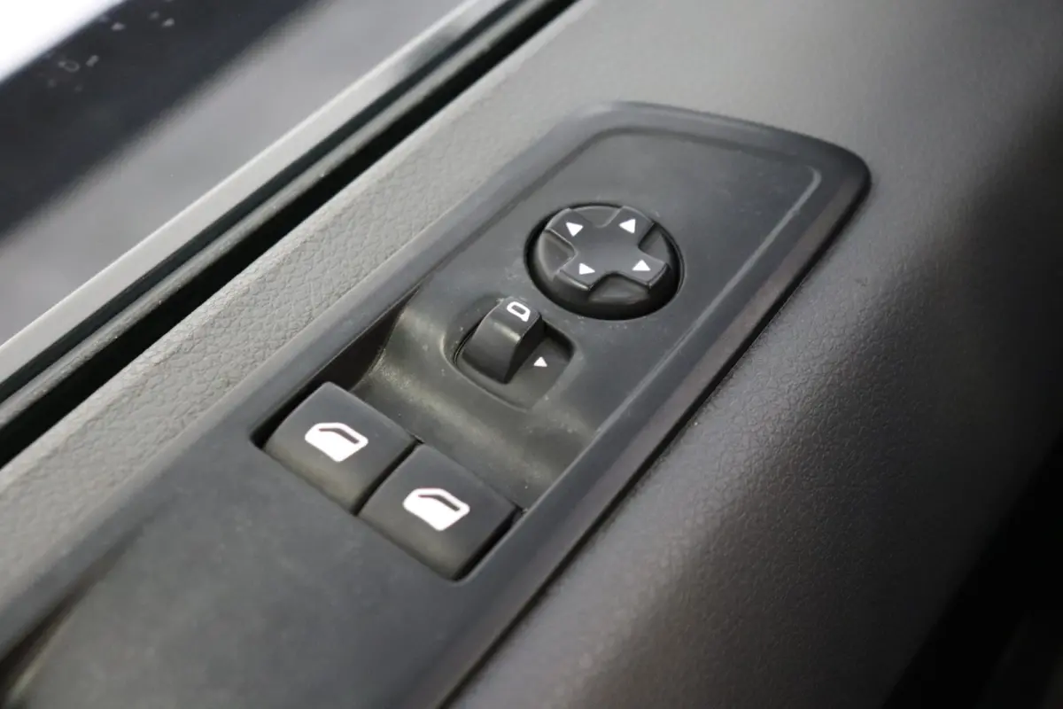 2.0 BlueHDI 122 PK L3 EURO 6 - Airco - Navi - Cruise - €12.499,- Excl.