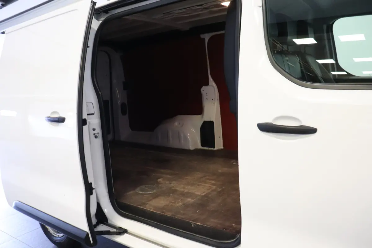 2.0 BlueHDI 122 PK L3 EURO 6 - Airco - Navi - Cruise - €12.499,- Excl.