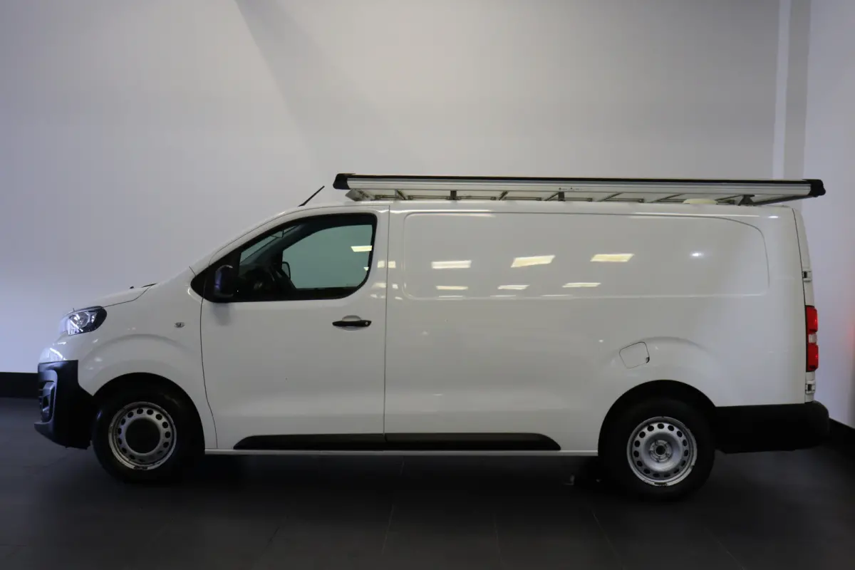 2.0 BlueHDI 122 PK L3 EURO 6 - Airco - Navi - Cruise - €12.499,- Excl.