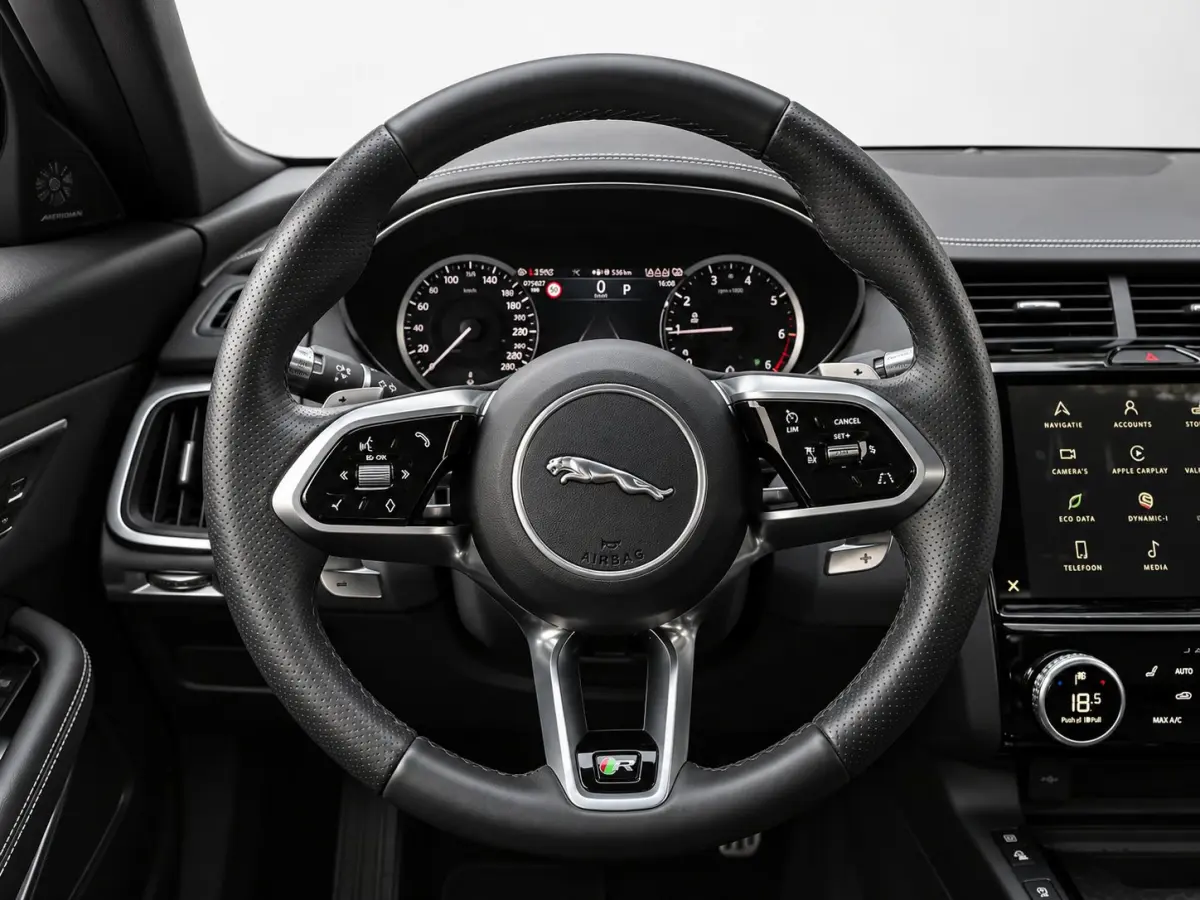 1.5 P300e AWD R-Dynamic HSE 309pk | Panoramadak | Meridian Audio | Elekt. Trekhaak | Snel laad functie