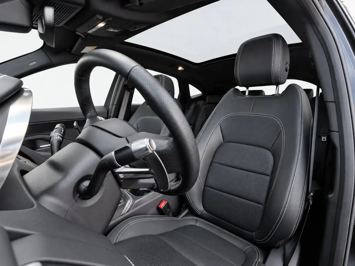 1.5 P300e AWD R-Dynamic HSE 309pk | Panoramadak | Meridian Audio | Elekt. Trekhaak | Snel laad functie