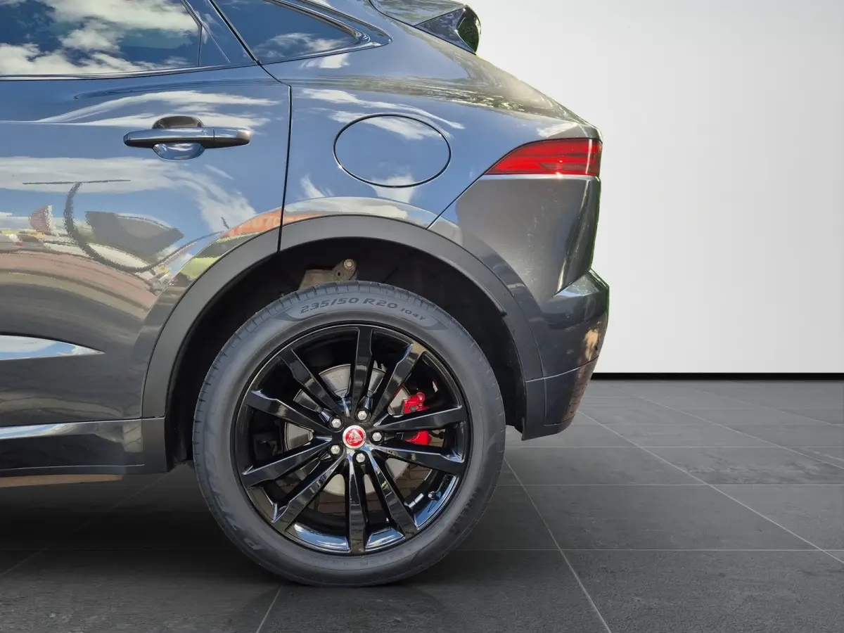 1.5 P300e AWD R-Dynamic HSE 309pk | Panoramadak | Meridian Audio | Elekt. Trekhaak | Snel laad functie