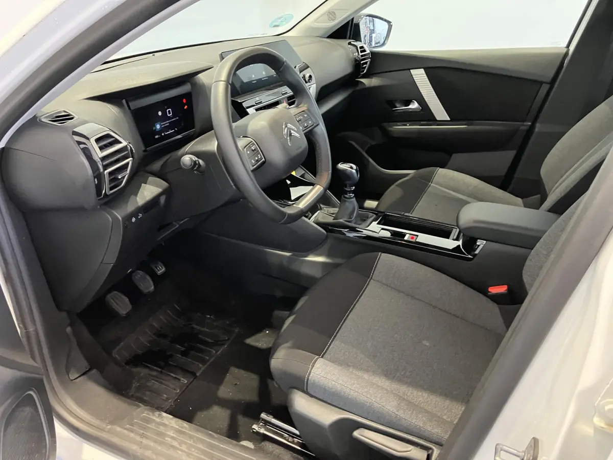 1.2 Puretech 100 You l Parkeersensoren l Apple CarPlay & Android auto l Airco l Climate control