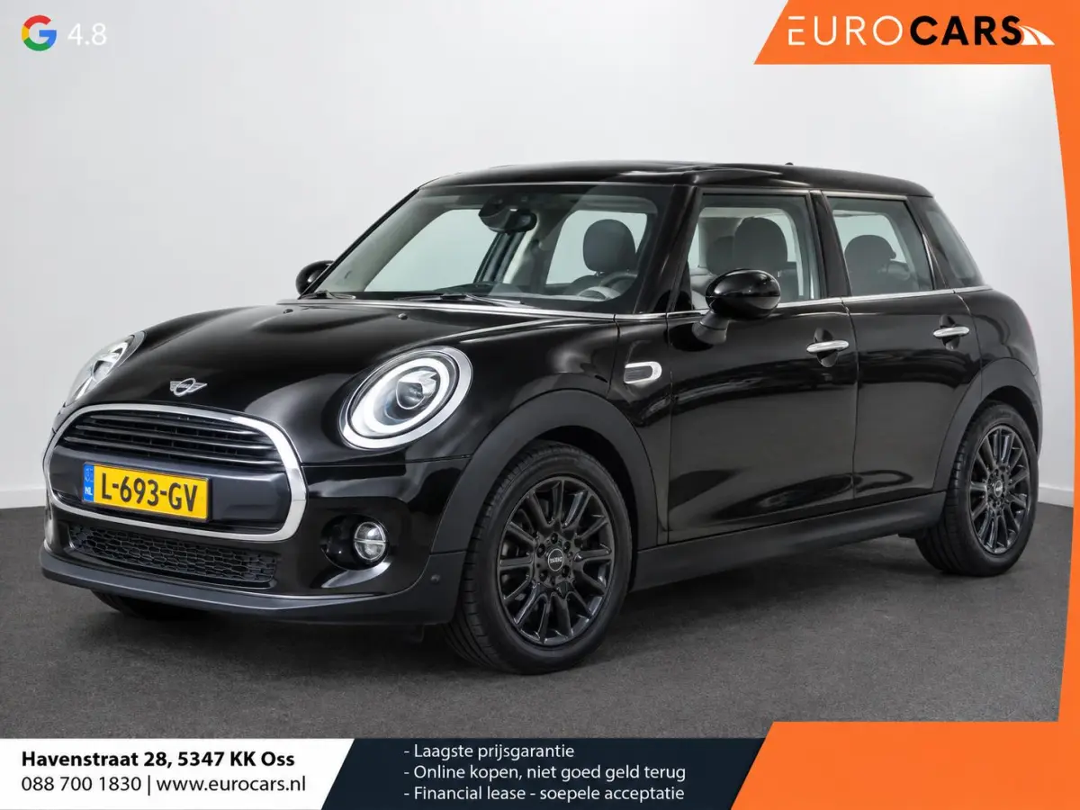 One 1.5 5-DRS Automaat Business Edition Navigatie PDC Cruise Control Airco 17" Lichtmetalen velgen 5-Deurs