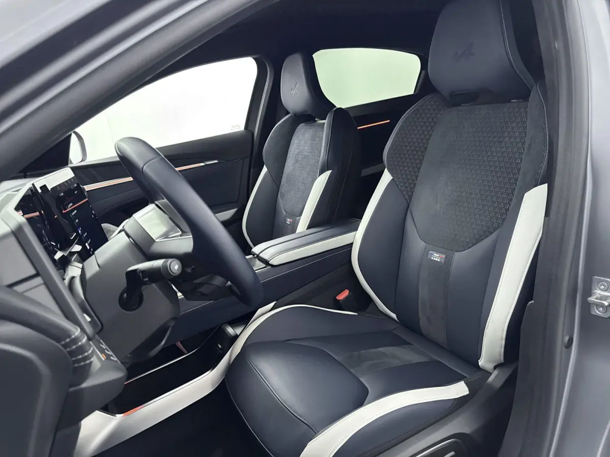 GT 89kWh Direct rijden | GRIS TONNERRE MAT | DEVIALET AUDIO | 21" SNOWFLAKE NOIR | PACK DRIVING | REMKLAUWEN BLEU ALPINE |