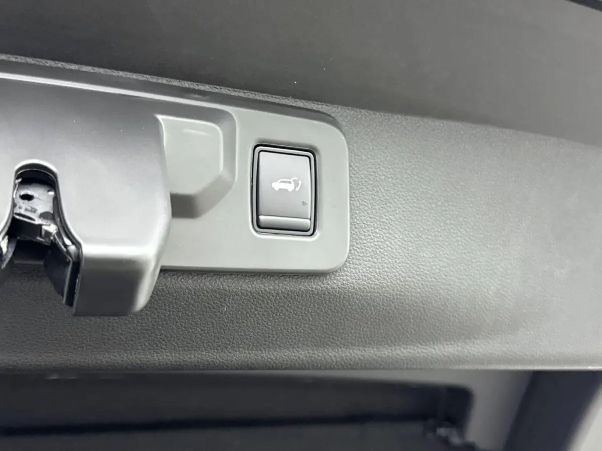 GT 89kWh Direct rijden | GRIS TONNERRE MAT | DEVIALET AUDIO | 21" SNOWFLAKE NOIR | PACK DRIVING | REMKLAUWEN BLEU ALPINE |