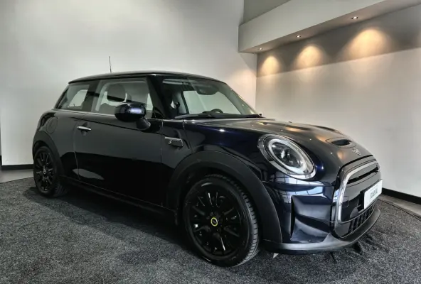 MINI Electric Collection 33 kWh | SOH 93,1 % | Keyless | Head-up Display | Apple CarPlay - Android Auto