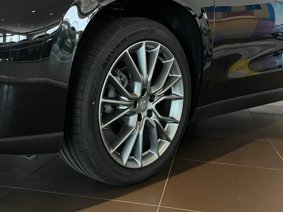 Design ProMax 81.9 kWh | VOORRAADKORTING €3500,- | Vanaf €589,- Private Lease per maand !  | Audio installatie | Cruise control adaptief met Stop&Go en stuurhulp | Dodehoek detectie