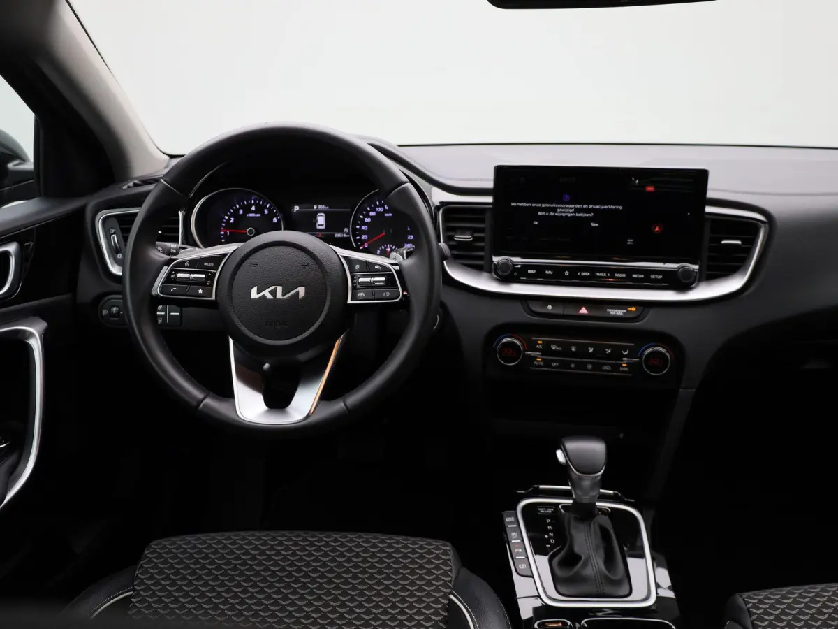 Pulse 1.0 T-GDi 120 MHEV DCT ISG | GRATIS TREKHAAK | Navigatie | Climate Control | Lm velgen | Parkeersensoren | Camera | Automaat