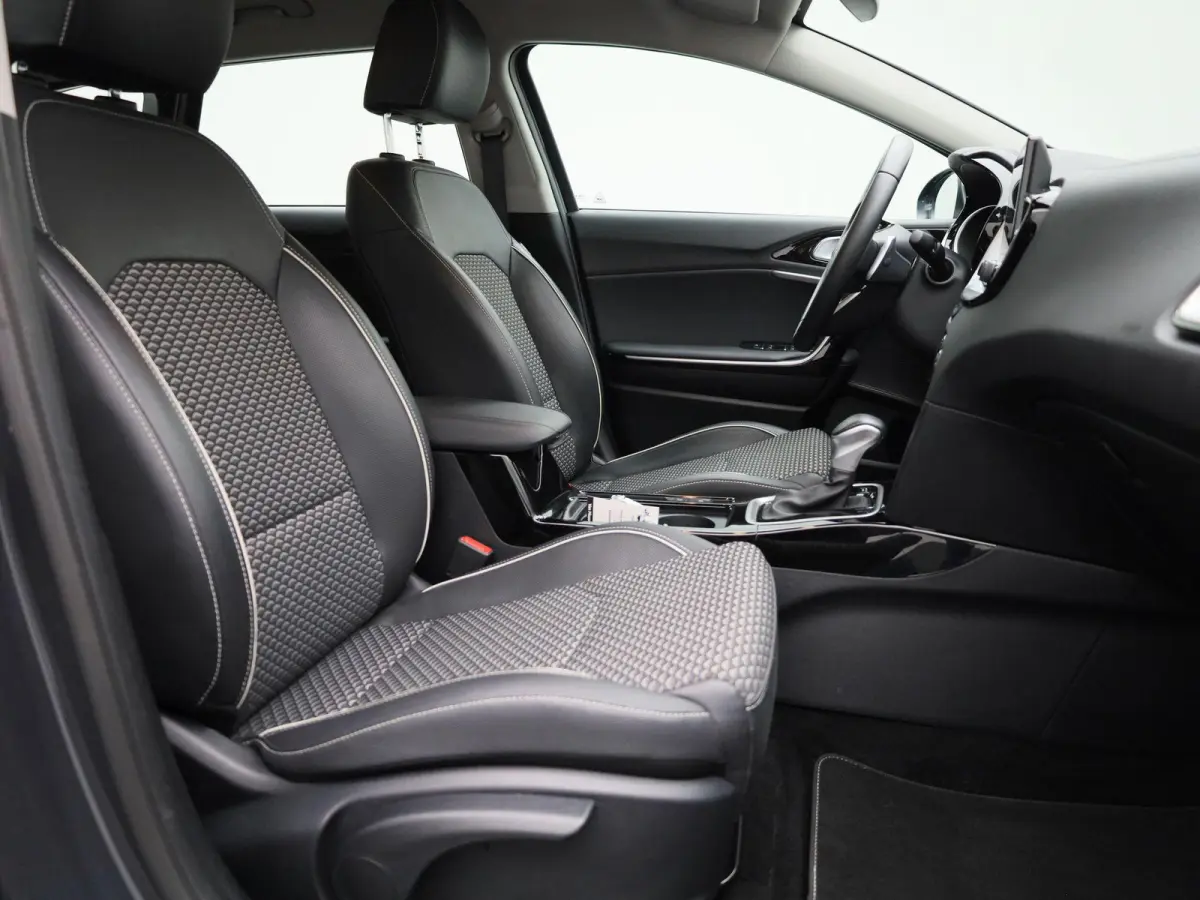 Pulse 1.0 T-GDi 120 MHEV DCT ISG | GRATIS TREKHAAK | Navigatie | Climate Control | Lm velgen | Parkeersensoren | Camera | Automaat