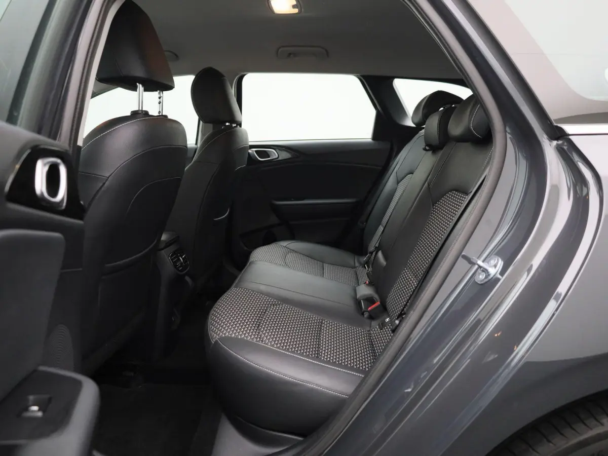 Pulse 1.0 T-GDi 120 MHEV DCT ISG | GRATIS TREKHAAK | Navigatie | Climate Control | Lm velgen | Parkeersensoren | Camera | Automaat