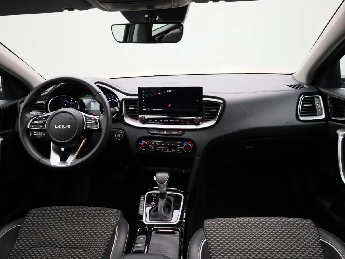 Pulse 1.0 T-GDi 120 MHEV DCT ISG | GRATIS TREKHAAK | Navigatie | Climate Control | Lm velgen | Parkeersensoren | Camera | Automaat