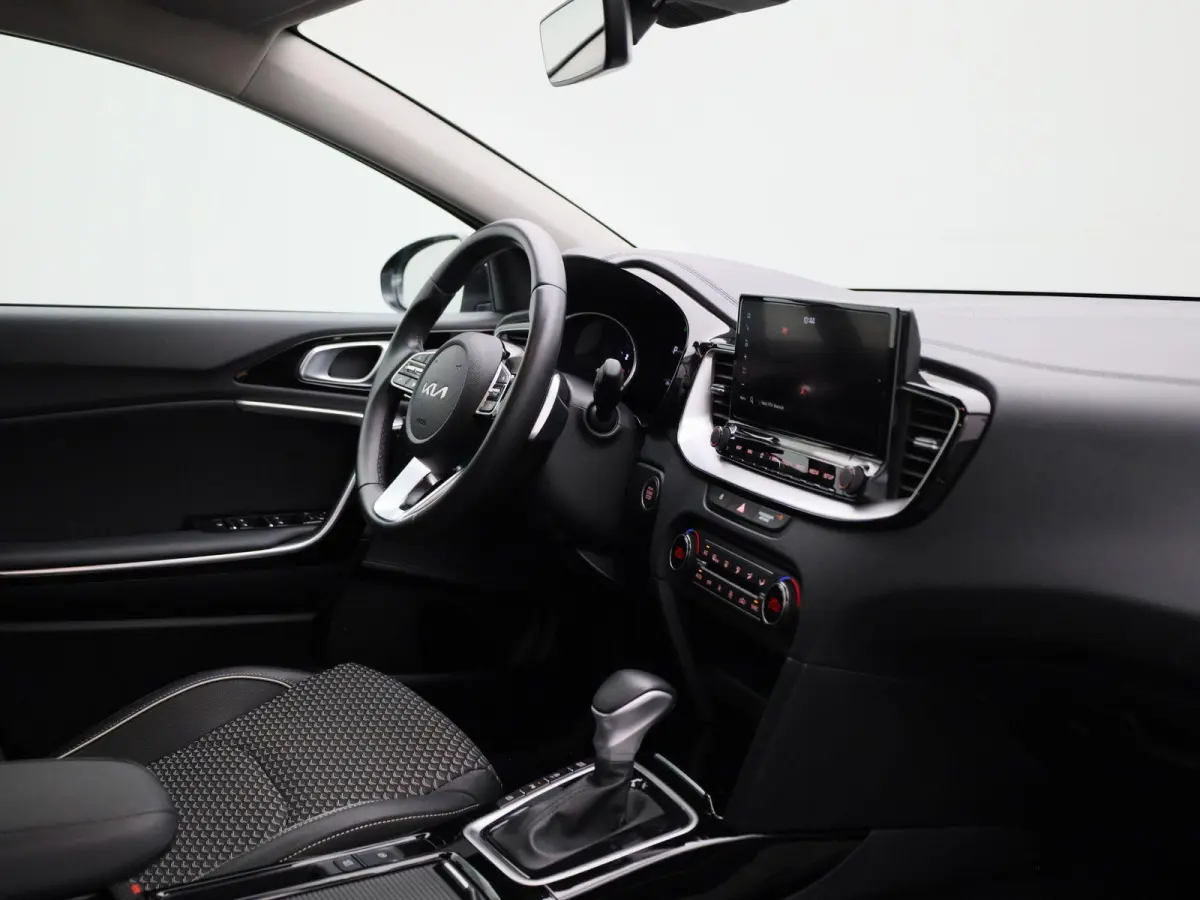 Pulse 1.0 T-GDi 120 MHEV DCT ISG | GRATIS TREKHAAK | Navigatie | Climate Control | Lm velgen | Parkeersensoren | Camera | Automaat