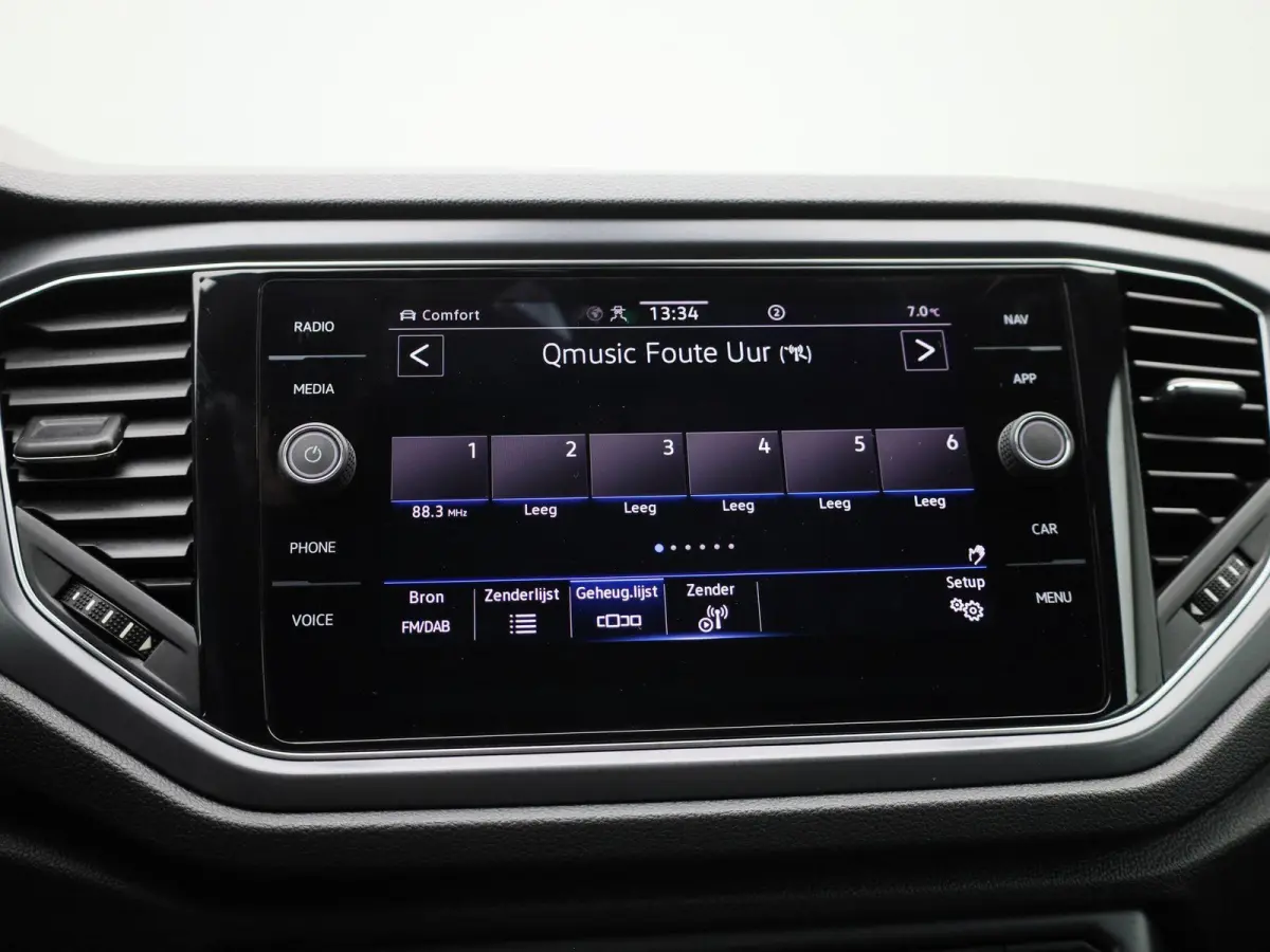 1.5 TSI R-Line | Automaat | BEATS Audio | Stoelverwarming | Apple Carplay / Android Auto | Navigatie | Virtual Cockpit | Adaptieve Cruise Control | Climate Control | Lichtmetalen Velgen |