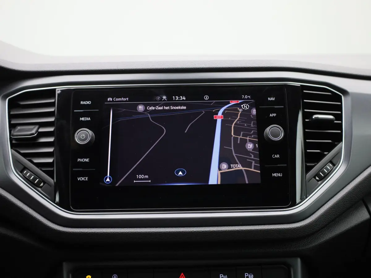 1.5 TSI R-Line | Automaat | BEATS Audio | Stoelverwarming | Apple Carplay / Android Auto | Navigatie | Virtual Cockpit | Adaptieve Cruise Control | Climate Control | Lichtmetalen Velgen |