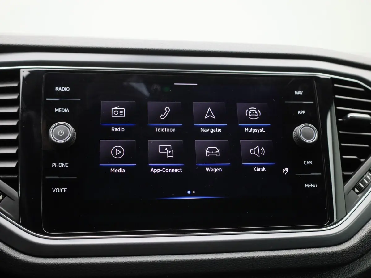1.5 TSI R-Line | Automaat | BEATS Audio | Stoelverwarming | Apple Carplay / Android Auto | Navigatie | Virtual Cockpit | Adaptieve Cruise Control | Climate Control | Lichtmetalen Velgen |
