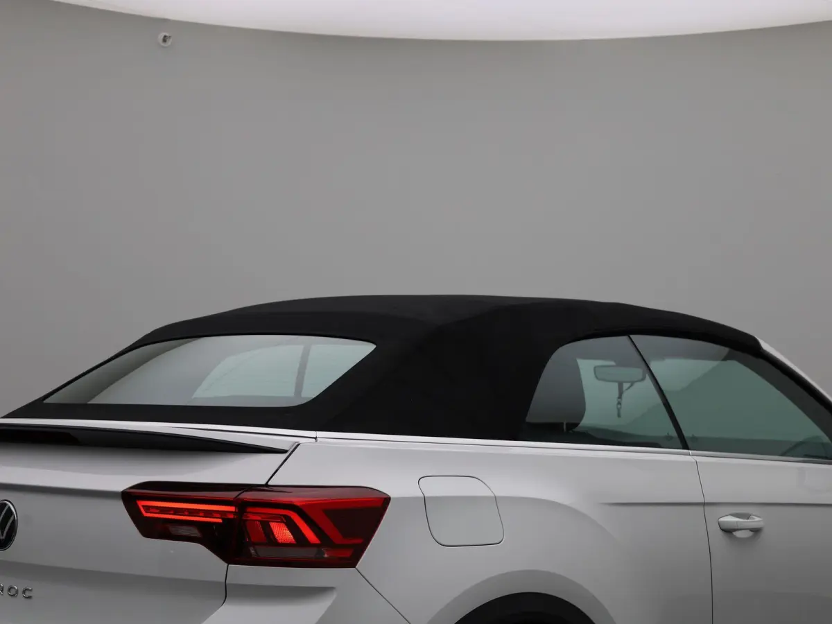 1.5 TSI R-Line | Automaat | BEATS Audio | Stoelverwarming | Apple Carplay / Android Auto | Navigatie | Virtual Cockpit | Adaptieve Cruise Control | Climate Control | Lichtmetalen Velgen |
