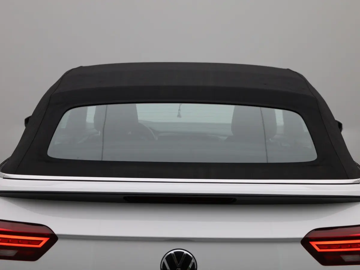 1.5 TSI R-Line | Automaat | BEATS Audio | Stoelverwarming | Apple Carplay / Android Auto | Navigatie | Virtual Cockpit | Adaptieve Cruise Control | Climate Control | Lichtmetalen Velgen |