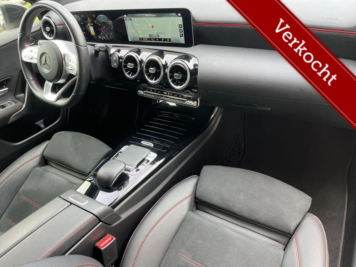 200 AMG CARPLAY+EL TREKHAAK 19INCHNL AUTO