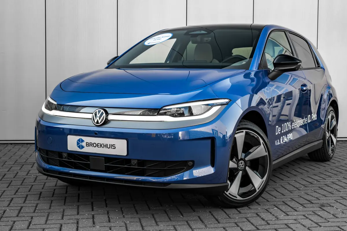 Style First Edition | Airconditioning automatisch, 2-zone (Climatronic) | Automatische afstandsregeling (Adaptive Cruise Control) | Diefstalalarm