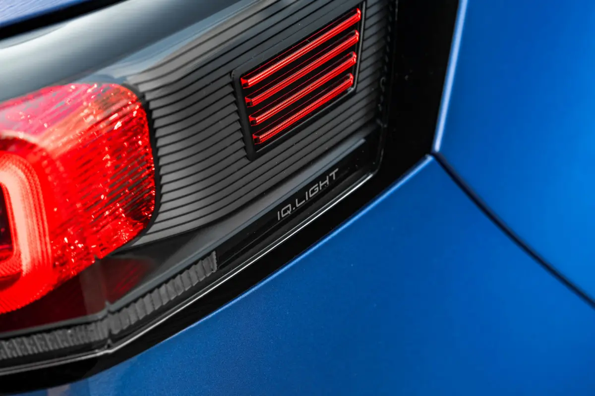 Style First Edition | Airconditioning automatisch, 2-zone (Climatronic) | Automatische afstandsregeling (Adaptive Cruise Control) | Diefstalalarm