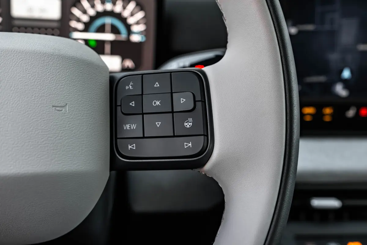 Style First Edition | Airconditioning automatisch, 2-zone (Climatronic) | Automatische afstandsregeling (Adaptive Cruise Control) | Diefstalalarm