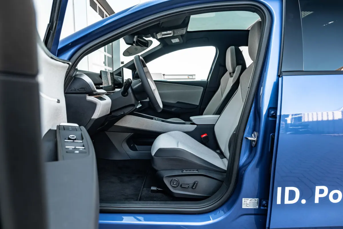 Style First Edition | Airconditioning automatisch, 2-zone (Climatronic) | Automatische afstandsregeling (Adaptive Cruise Control) | Diefstalalarm