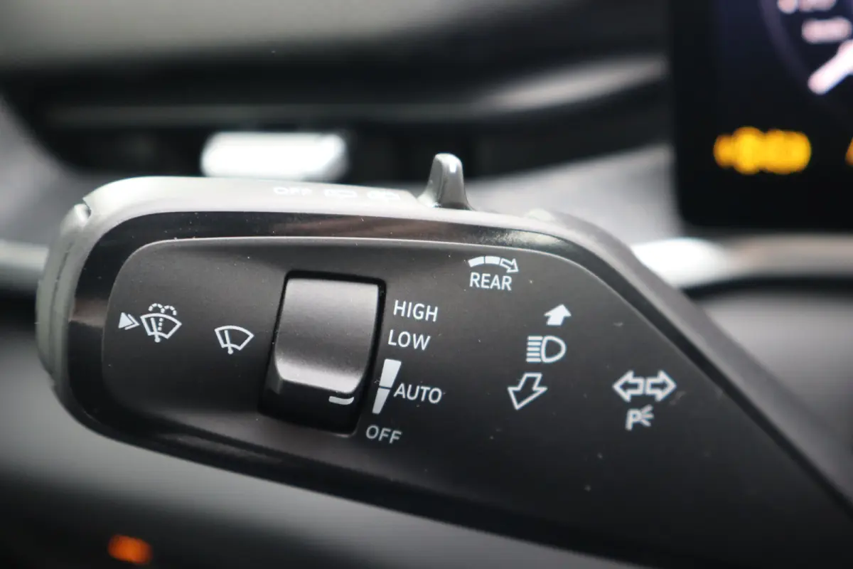 Life 170PK | Achteruitrijcamera (Rear View) | App-Connect Wireless voor Apple CarPlay en Android Auto | Automatische afstandsregeling (Adaptive Cruise Control)