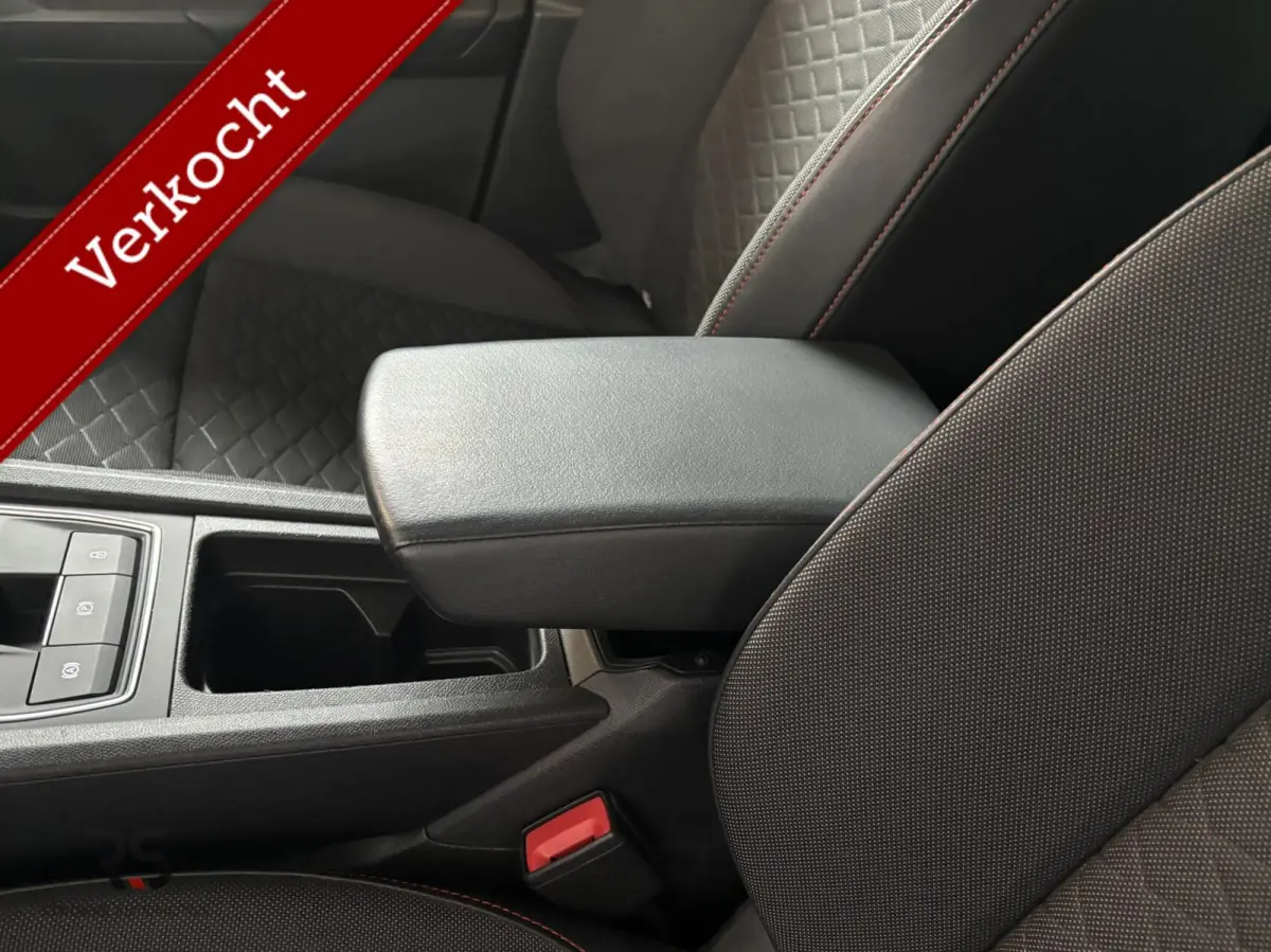 1.5 eTSI 150 pk DSG FR Buss Intense | Navi | LED | ACC | Virtual | CarPlay | PDC | DAB | Stuur/stoel verw |