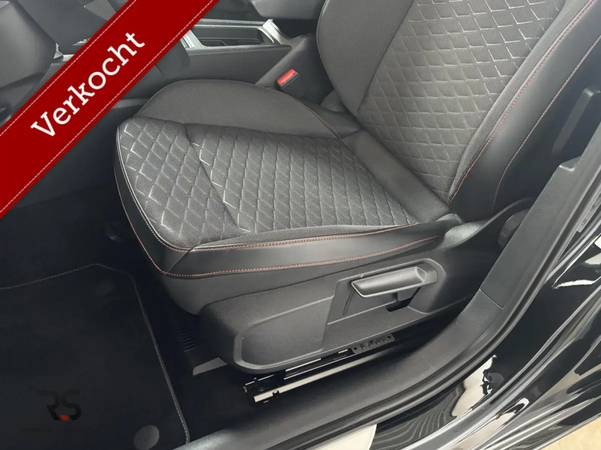 1.5 eTSI 150 pk DSG FR Buss Intense | Navi | LED | ACC | Virtual | CarPlay | PDC | DAB | Stuur/stoel verw |