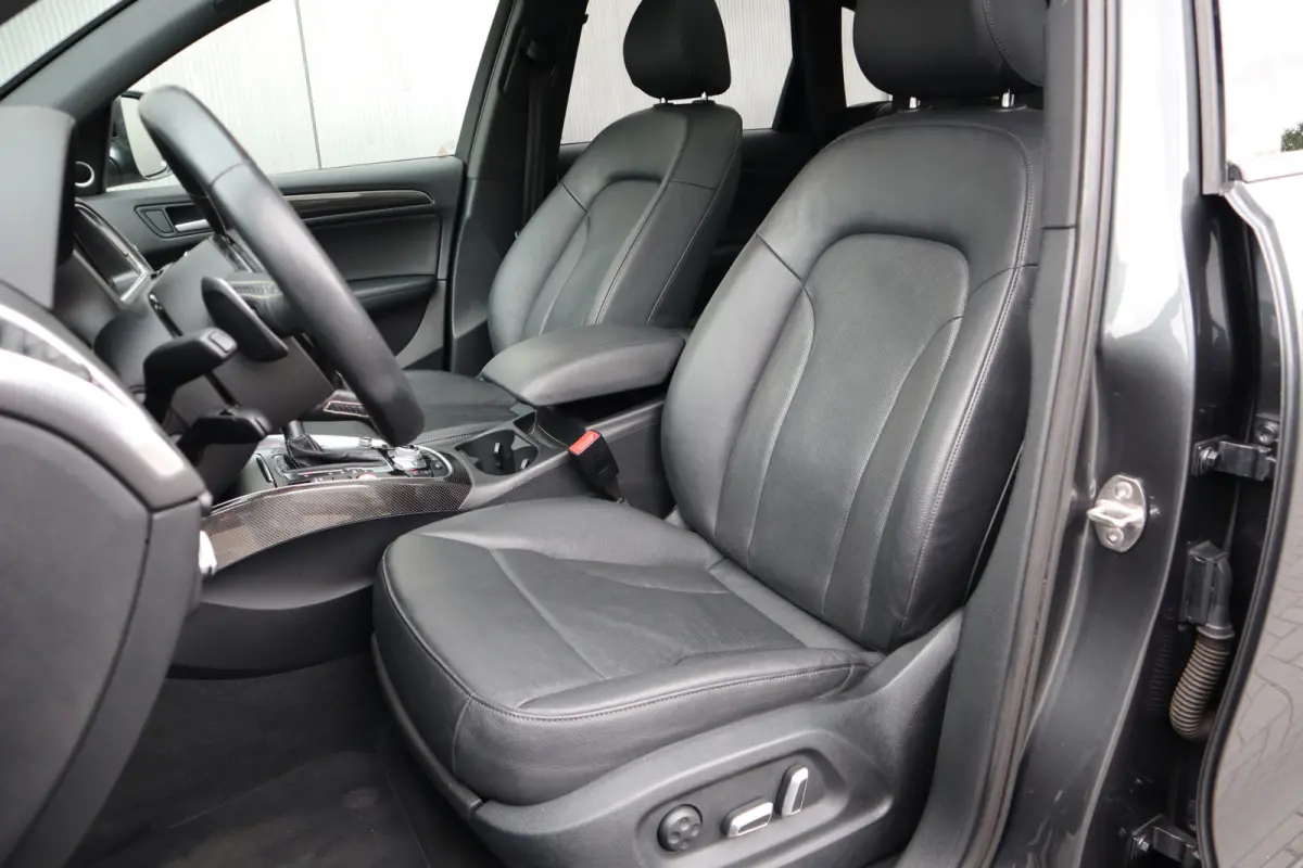 SQ5 3.0 TDI 313 pk SQ5 Quattro Pro Line S-Line / Nieuwstaat/ Carbon/ Pano-Dak/ Keyless/ B&O-Sound/ Bi-Xenon/ Stoel.Verw + Koeling/ Adap.Cruise/ 22'' LMV